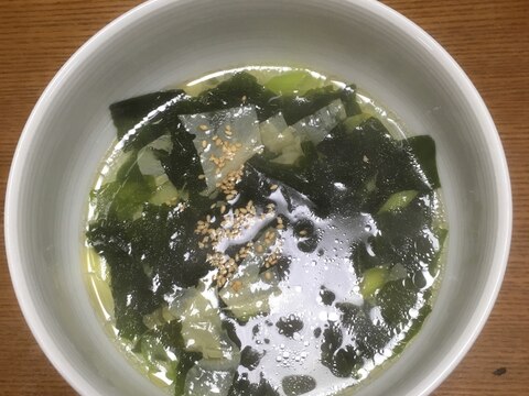 わかめと湯葉のスープ 貝柱だし